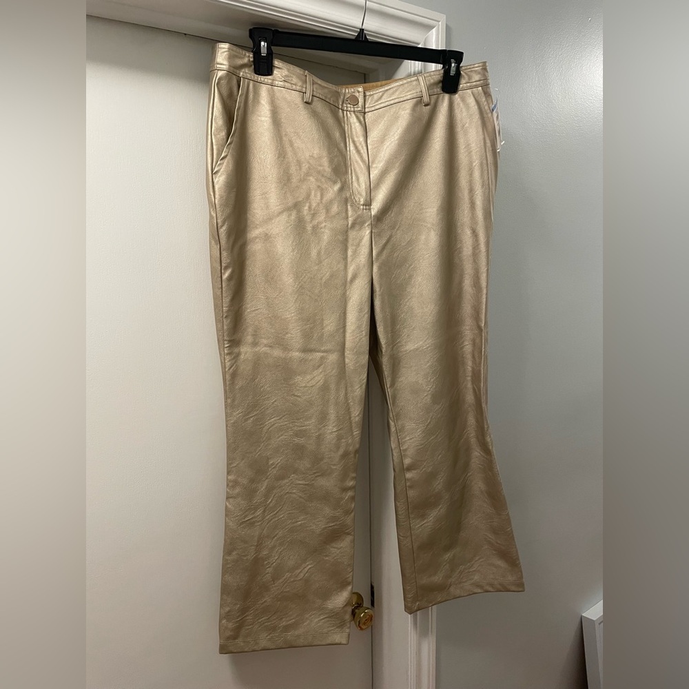 NWT Halogen Faux Leather Suit - 1X Blazer & 14W Pants inseam 26" - Gold Metallic - Picture 7 of 12
